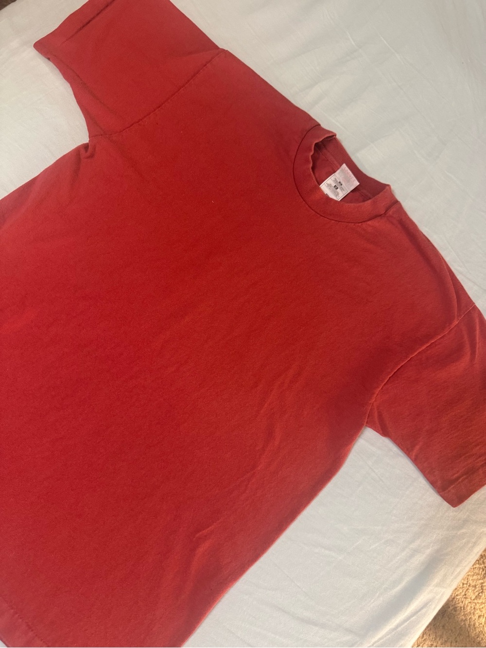 Single stitch vintage Fruit of the Loom Red Short Sleeve Crewneck Tee
